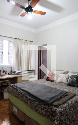 Casa à venda com 500m², 4 quartos e 8 vagasSuíte 2 