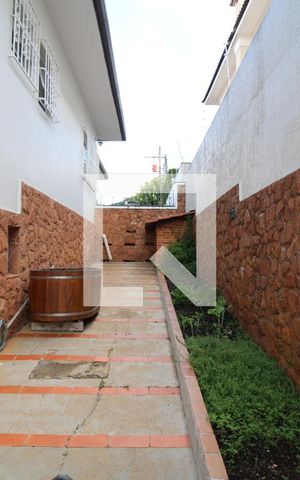 Casa à venda com 500m², 4 quartos e 8 vagasQuintal - Ofurô 