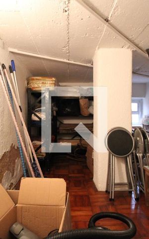 Casa à venda com 500m², 4 quartos e 8 vagasAdega 