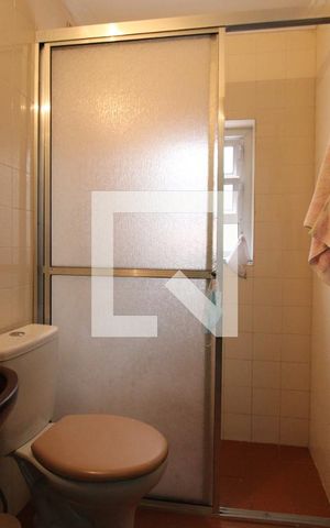 Casa à venda com 500m², 4 quartos e 8 vagasBanheiro de serviço