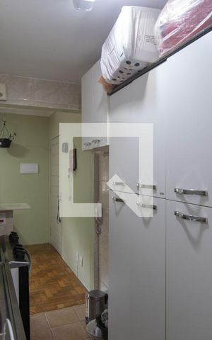 Apartamento à venda com 48m², 2 quartos e 1 vagaCozinha