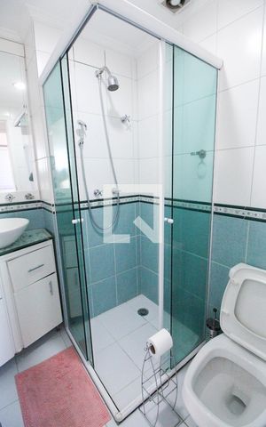 Apartamento à venda com 63m², 3 quartos e 1 vaga Apartamento à venda com 63m², 3 quartos e 1 vagaBanheiro Social