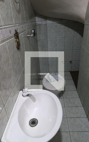 Casa à venda com 180m², 3 quartos e 2 vagasLavabo 