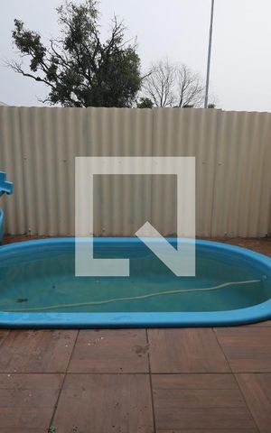 Casa à venda com 180m², 3 quartos e 2 vagasPiscina