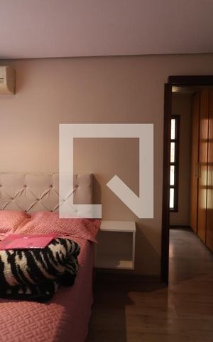 Casa à venda com 180m², 3 quartos e 2 vagasQuarto suíte 2