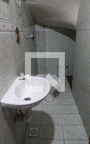 Casa à venda com 180m², 3 quartos e 2 vagasLavabo 