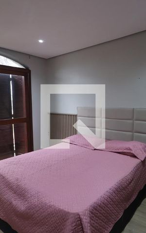 Casa à venda com 180m², 3 quartos e 2 vagasQuarto suíte 3