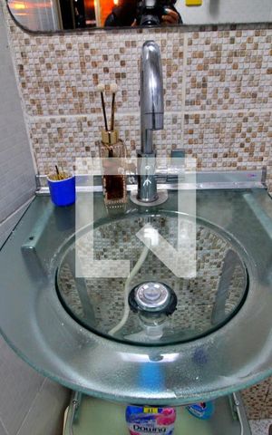 Casa para alugar com 50m², 1 quarto e sem vagaBanheiro da Suíte