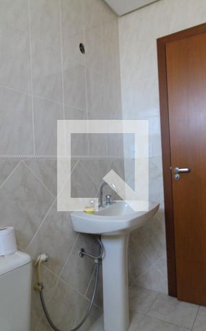 Apartamento à venda com 223m², 3 quartos e 2 vagasBanheiro 1