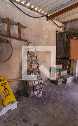 Casa à venda com 451m², 4 quartos e 1 vaga Casa à venda com 451m², 4 quartos e 1 vagaGaragem