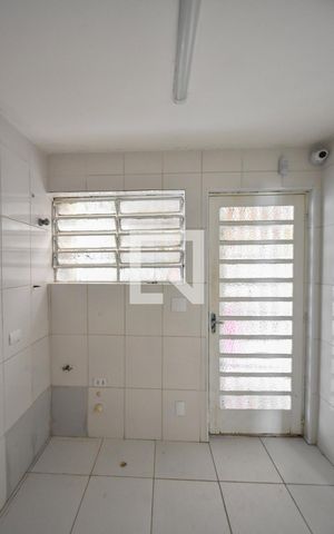 Casa à venda com 195m², 3 quartos e 2 vagasCozinha