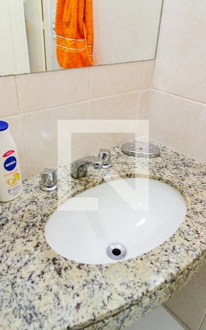 Casa à venda com 94m², 2 quartos e 2 vagas Casa à venda com 94m², 2 quartos e 2 vagasBanheiro Social