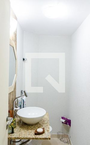 Casa à venda com 94m², 2 quartos e 2 vagas Casa à venda com 94m², 2 quartos e 2 vagasLavabo