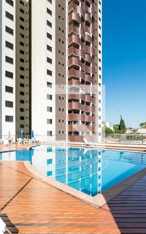 Apartamento à venda com 130m², 3 quartos e 3 vagas Apartamento à venda com 130m², 3 quartos e 3 vagasÁrea Comum