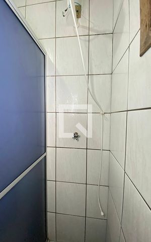 Casa à venda com 48m², 2 quartos e 1 vagaBox do Banheiro