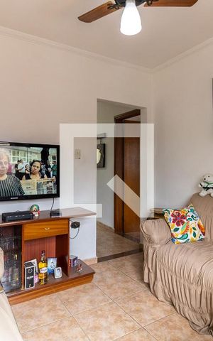 Casa à venda com 280m², 5 quartos e 2 vagas Casa à venda com 280m², 5 quartos e 2 vagasSala Casa 1