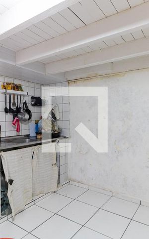 Casa à venda com 280m², 5 quartos e 2 vagas Casa à venda com 280m², 5 quartos e 2 vagasCozinha Casa 2