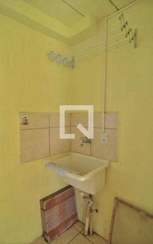 Apartamento à venda com 43m², 2 quartos e 1 vaga Apartamento à venda com 43m², 2 quartos e 1 vagaÁrea de serviço
