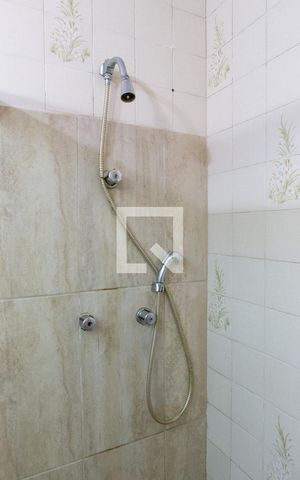 Apartamento para alugar com 106m², 3 quartos e sem vaga Apartamento para alugar com 106m², 3 quartos e sem vagaBanheiro