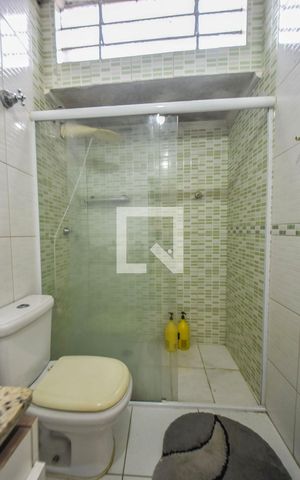 Casa à venda com 100m², 2 quartos e 1 vagaBanheiro