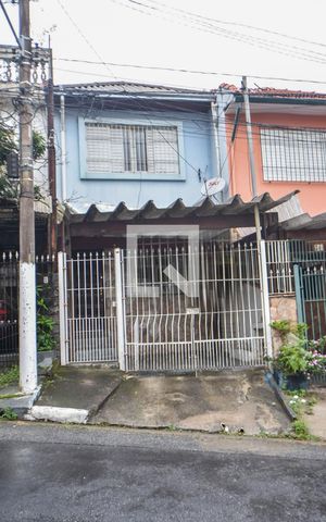 Casa à venda com 100m², 2 quartos e 1 vagaFachada