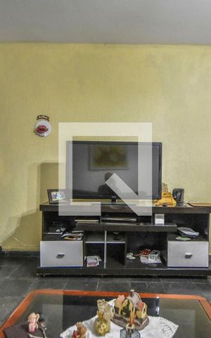 Casa à venda com 100m², 2 quartos e 1 vagaSala