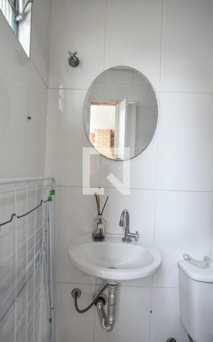 Casa à venda com 100m², 2 quartos e 1 vagaBanheiro de Serviços 