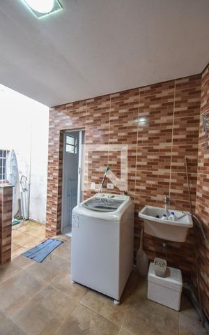 Casa à venda com 100m², 2 quartos e 1 vagaLavanderia 