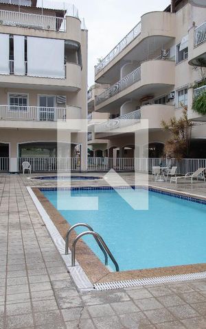Apartamento à venda com 87m², 2 quartos e 2 vagas Apartamento à venda com 87m², 2 quartos e 2 vagasÁrea comum - piscina