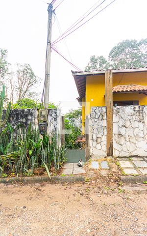 Casa de condomínio para alugar com 52m², 1 quarto e sem vaga Casa de condomínio para alugar com 52m², 1 quarto e sem vagaEntrada
