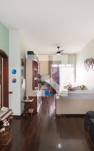 Apartamento à venda com 120m², 4 quartos e 2 vagas Apartamento à venda com 120m², 4 quartos e 2 vagasSala