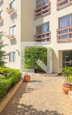 Apartamento à venda com 54m², 2 quartos e 1 vaga Apartamento à venda com 54m², 2 quartos e 1 vagaEntrada