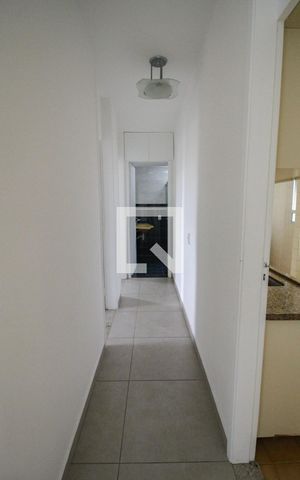 Apartamento para alugar com 62m², 2 quartos e 1 vagacorredor