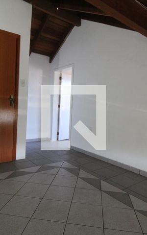 Casa à venda com 233m², 4 quartos e 2 vagasSala 2