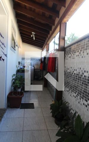 Casa à venda com 233m², 4 quartos e 2 vagasLavanderia