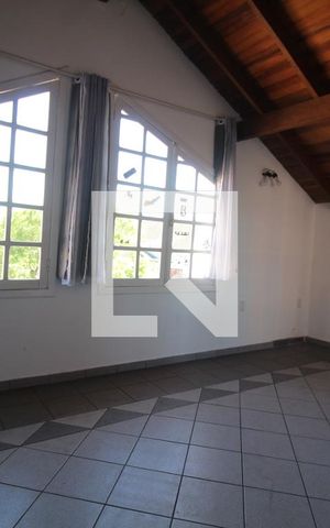 Casa à venda com 233m², 4 quartos e 2 vagasQuarto 4