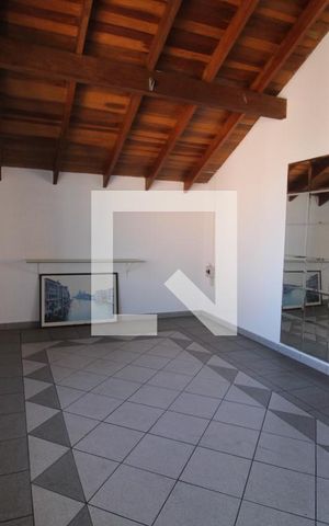 Casa à venda com 233m², 4 quartos e 2 vagasQuarto 4