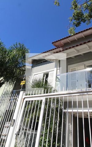 Casa à venda com 233m², 4 quartos e 2 vagasFachada