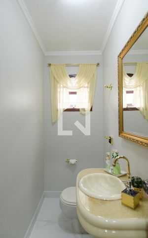 Casa à venda com 189m², 3 quartos e 2 vagas Casa à venda com 189m², 3 quartos e 2 vagasLavabo