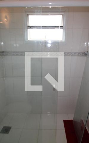 Casa para alugar com 425m², 4 quartos e 5 vagasBanheiro do Quarto 2 (suíte)