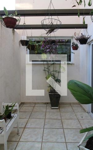 Casa para alugar com 425m², 4 quartos e 5 vagasÁrea de luz