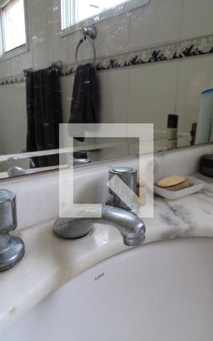 Casa para alugar com 425m², 4 quartos e 5 vagasBanheiro do Quarto 1 (suíte)