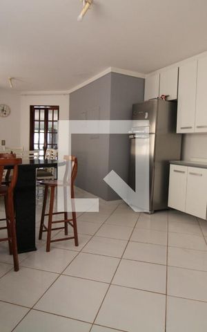 Casa para alugar com 425m², 4 quartos e 5 vagasCozinha