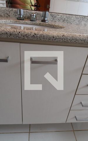 Casa para alugar com 425m², 4 quartos e 5 vagasBanheiro do Quarto 2 (suíte)