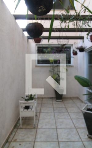 Casa para alugar com 425m², 4 quartos e 5 vagasÁrea de luz
