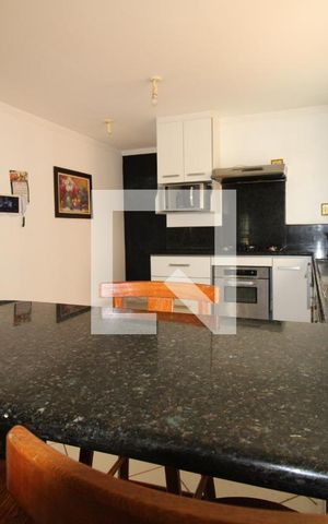 Casa para alugar com 425m², 4 quartos e 5 vagasCozinha