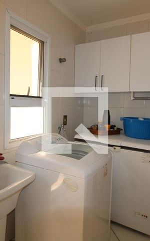 Casa para alugar com 425m², 4 quartos e 5 vagasÁrea de Serviço