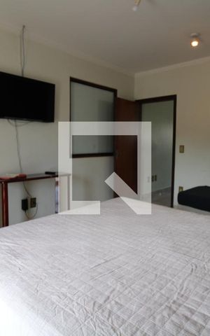 Casa para alugar com 425m², 4 quartos e 5 vagasQuarto 1 (suíte)
