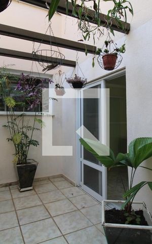 Casa para alugar com 425m², 4 quartos e 5 vagasÁrea de luz