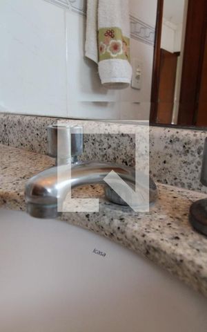 Casa para alugar com 425m², 4 quartos e 5 vagasBanheiro do Quarto 2 (suíte)